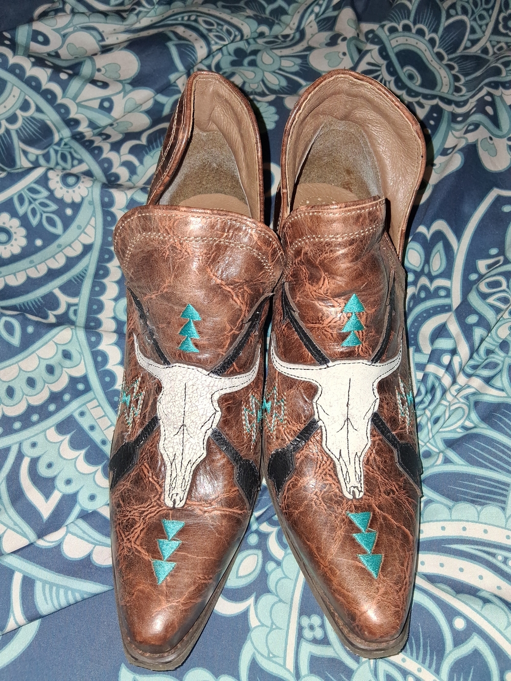 Ariat Brown Leather Western Ankle Boots with Turquoise Embroidery